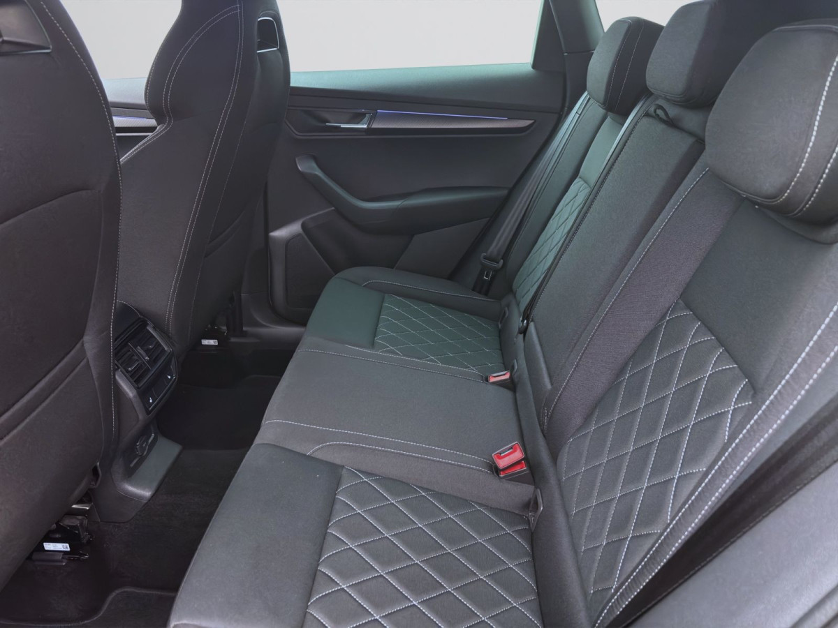 Thumb 15: Škoda Karoq 2.0 TSI DSG 4x4 SPORTLINE MATRIX PDC SITZHZG