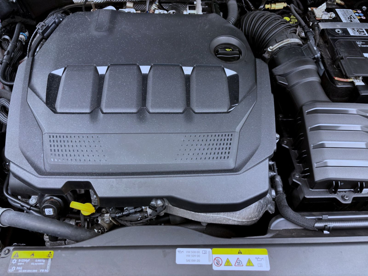Thumb 18: Volkswagen Golf 2.0 TDI DSG ACTIVE AHK KAMERA NAVI PDC