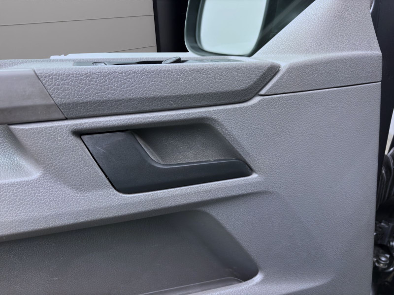 Bild 9: Volkswagen T6.1 Transporter Kasten 2.0 TDI PDC KLIMA DAB+