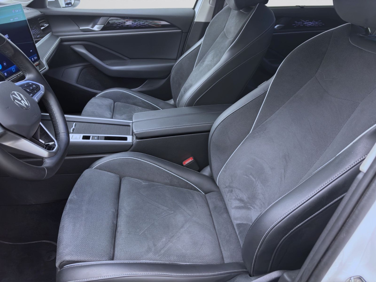 Thumb 9: Volkswagen Passat Variant 2.0 TDI DSG BUSINESS AHK KAMERA NAVI PDC