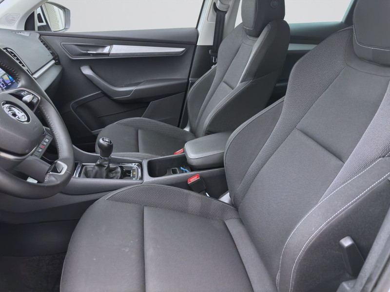 Bild 8: Škoda Karoq 2.0 TDI SELECTION NAVI KAMERA SITZHZG PDC