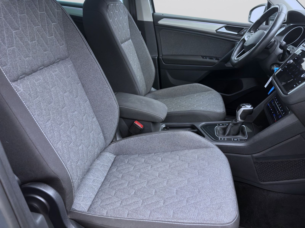 Thumb 16: Volkswagen Tiguan 1.5 TSI DSG MOVE AHK KAMERA SITZHZG PDC