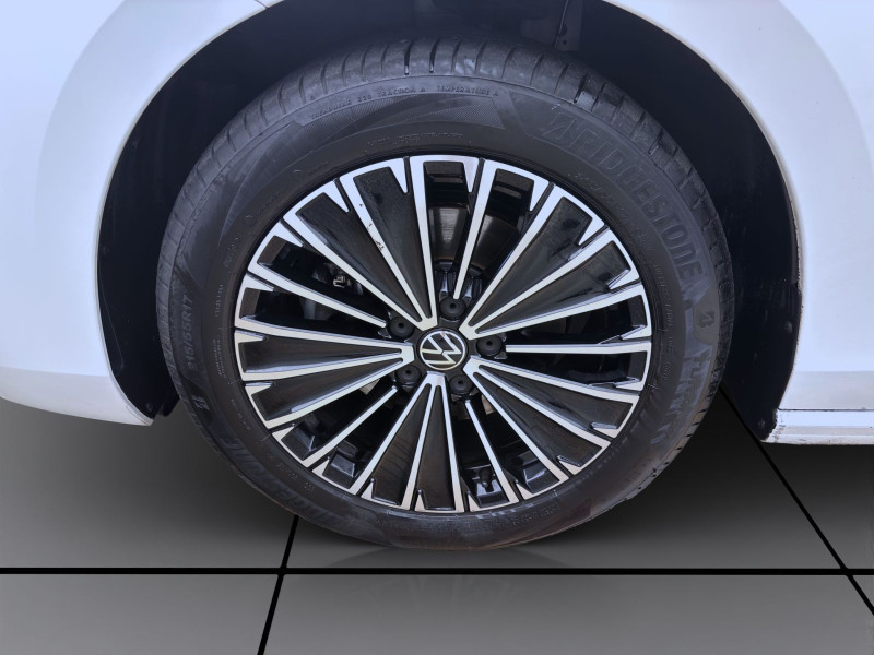 Bild 8: Volkswagen Passat Variant 2.0 TDI DSG ELEGANCE STDHZG PANO AHK NAVI