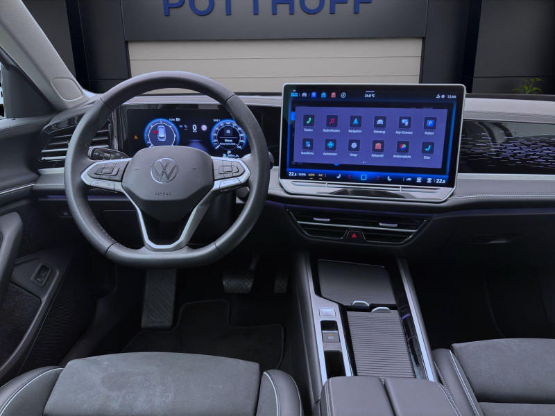 Bild 13: Volkswagen Passat Variant 2.0 TDI DSG ELEGANCE STDHZG PANO AHK NAVI