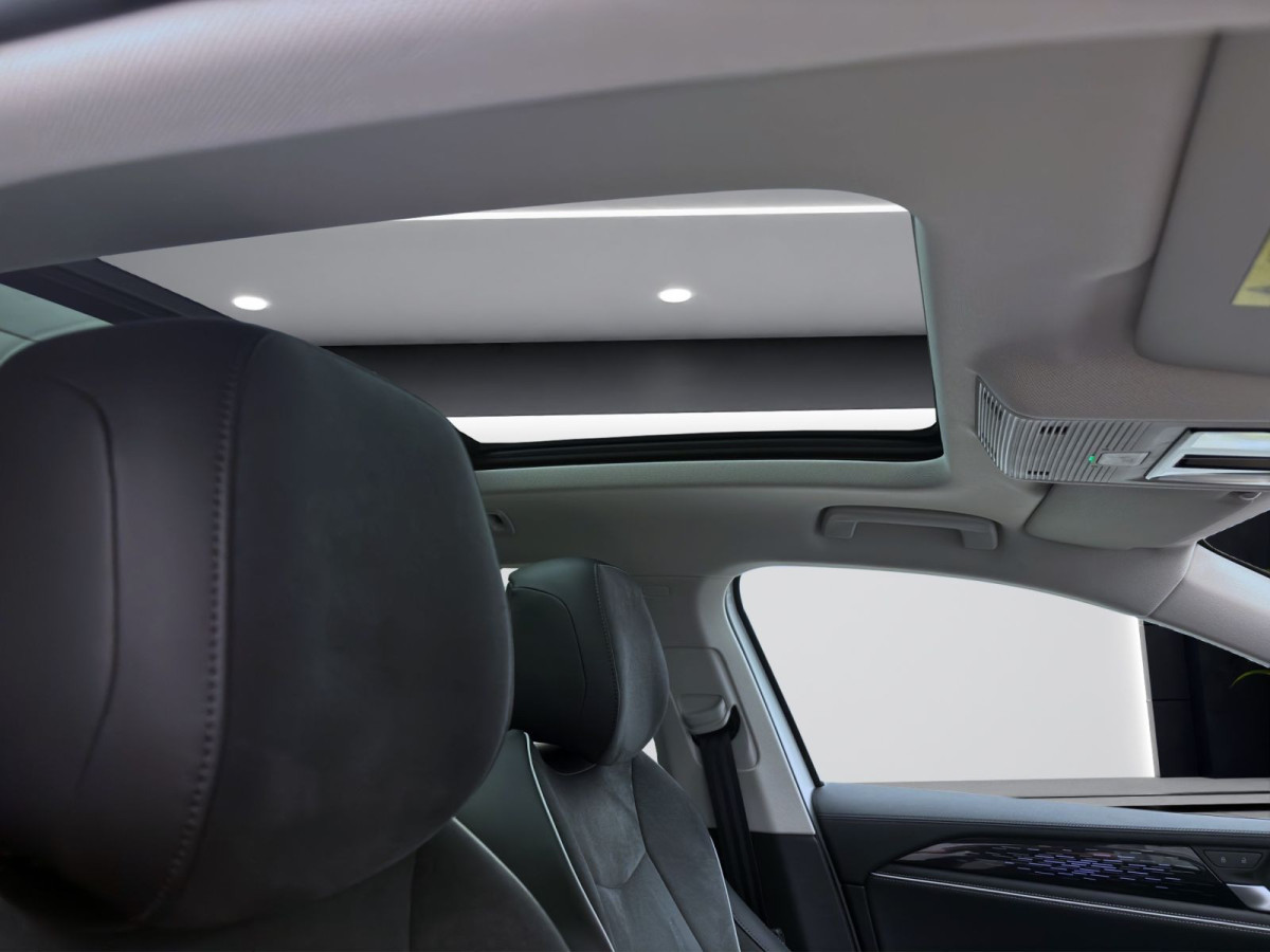 Thumb 17: Volkswagen Passat Variant 2.0 TDI DSG ELEGANCE STDHZG PANO AHK NAVI