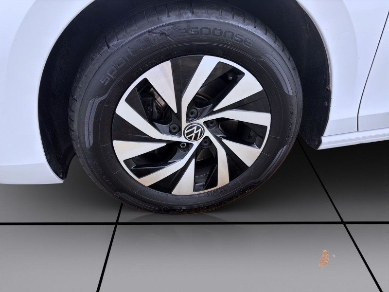 Bild 8: Volkswagen Passat Variant 2.0 TDI DSG BUSINESS STDHZG AHK NAVI KAMERA