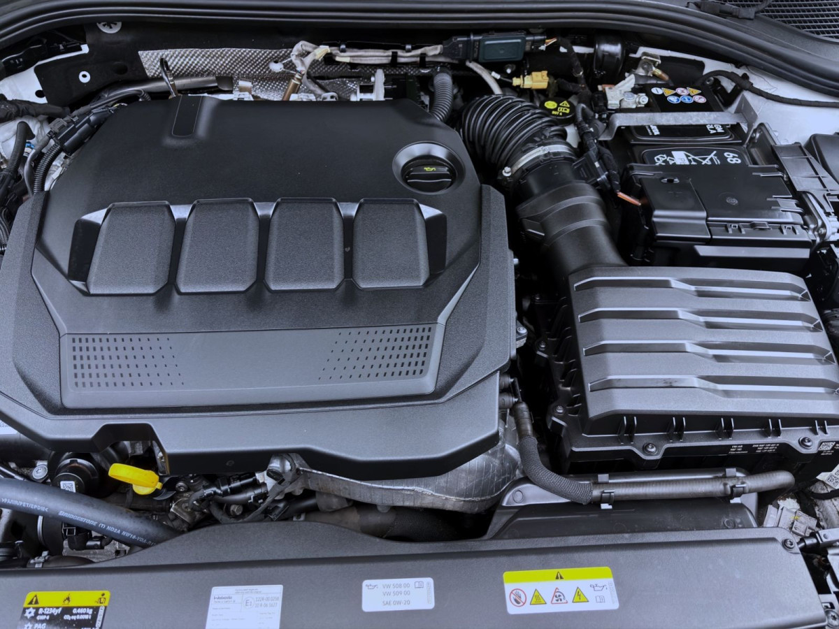 Thumb 18: Volkswagen Passat Variant 2.0 TDI DSG BUSINESS STDHZG AHK NAVI KAMERA