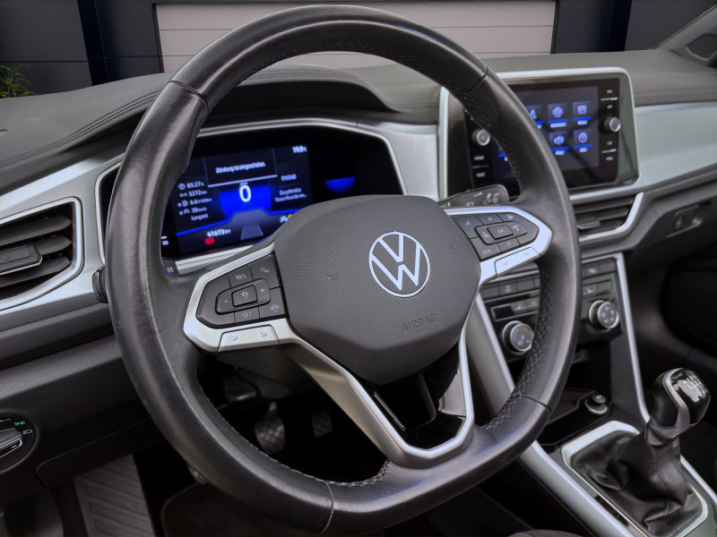 Bild 11: Volkswagen T-Roc Cabriolet 1.0 TSI STYLE PDC LED SITZHZG KLIMA