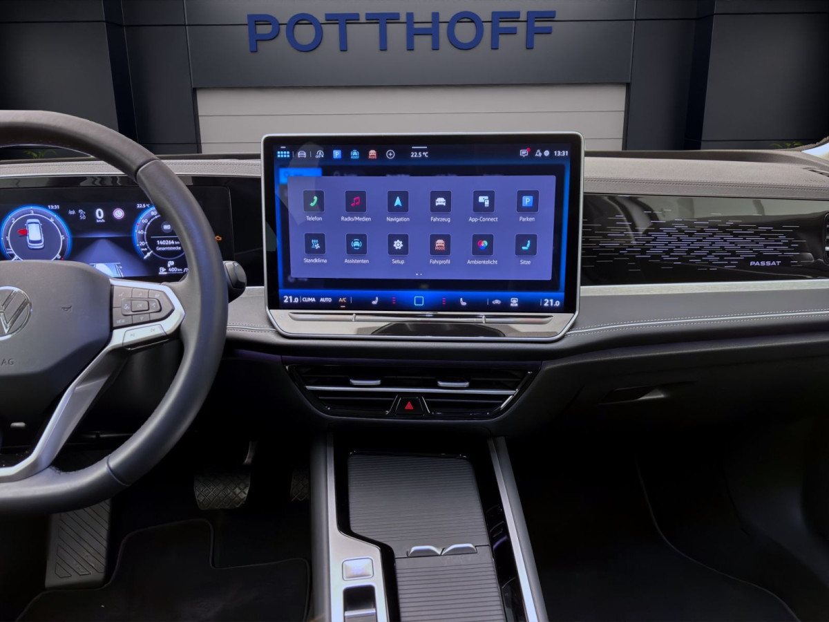 Thumb 14: Volkswagen Passat Variant 2.0 TDI DSG ELEGANCE STDHZG AHK NAVI IQ.LIGHT