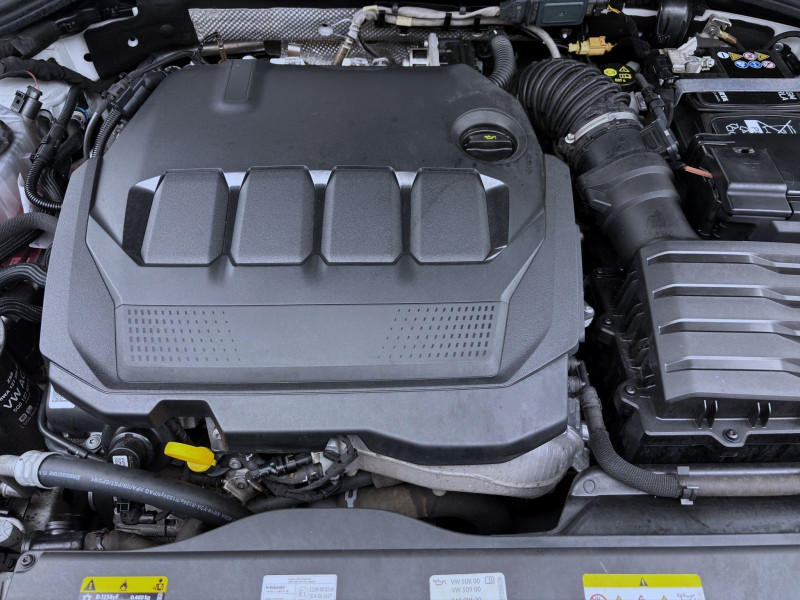 Bild 18: Volkswagen Passat Variant 2.0 TDI DSG ELEGANCE STDHZG KAMERA IQ.LIGHT