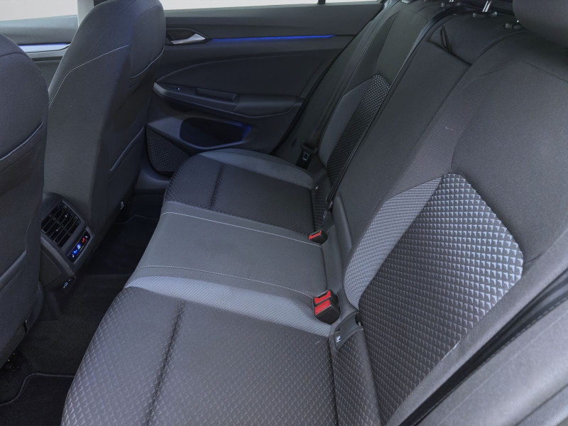 Bild 15: Volkswagen Golf 1.5 TSI ACTIVE STDHZG HuD NAVI KAMERA