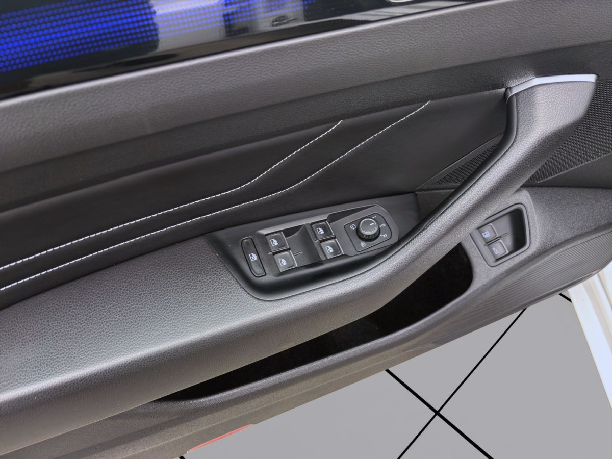 Thumb 10: Volkswagen Arteon 1.4 TSI e-Hybrid DSG R-LINE PANO KAMERA IQ.LIGHT