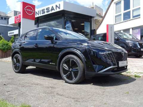 Automodell: Qashqai in der Farbe schwarz