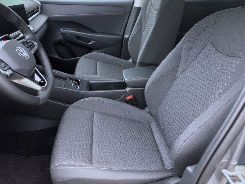 Bild 9: Volkswagen T-Roc 1.5 eTSI DSG LIFE AHK NAVI KAMERA SITZHZG