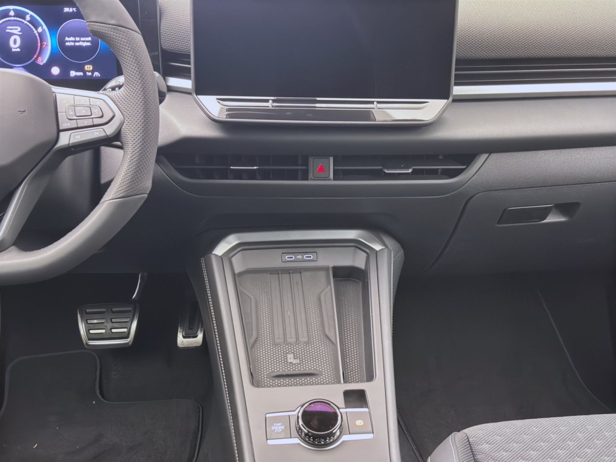Thumb 14: Volkswagen T-Roc 1.5 eTSI DSG R-LINE HuD AHK NAVI KLIMA ACC IQ.DRIVE