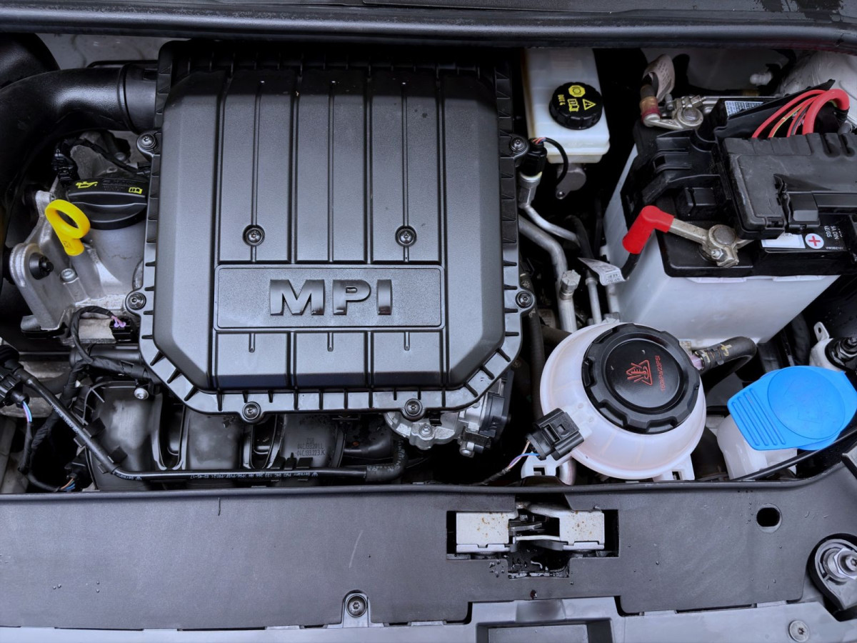Thumb 18: Seat Mii 1.0 MPI REFERENCE KLIMA RADIO GANZJR