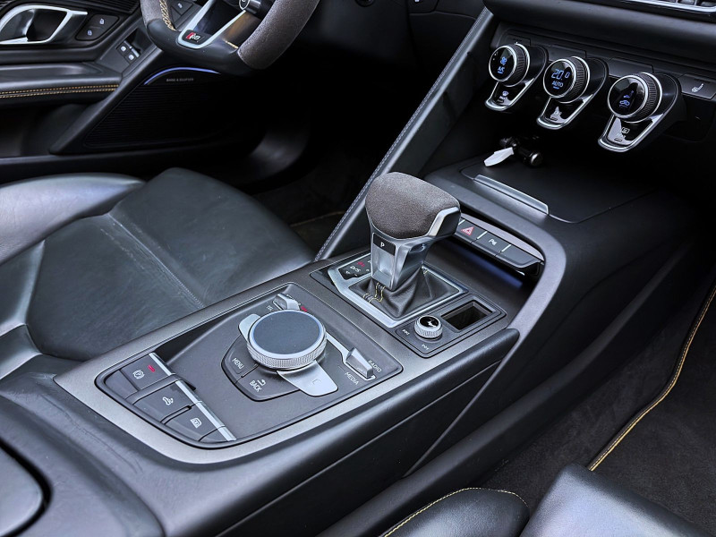 Bild 16: Audi R8 Spyder V10 RWD PERFORMANCE B&O LM20 KAMERA NAVI
