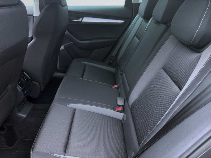 Bild 14: Škoda Karoq 2.0 TDI DSG TOUR AHK NAVI SITZHZG PDC