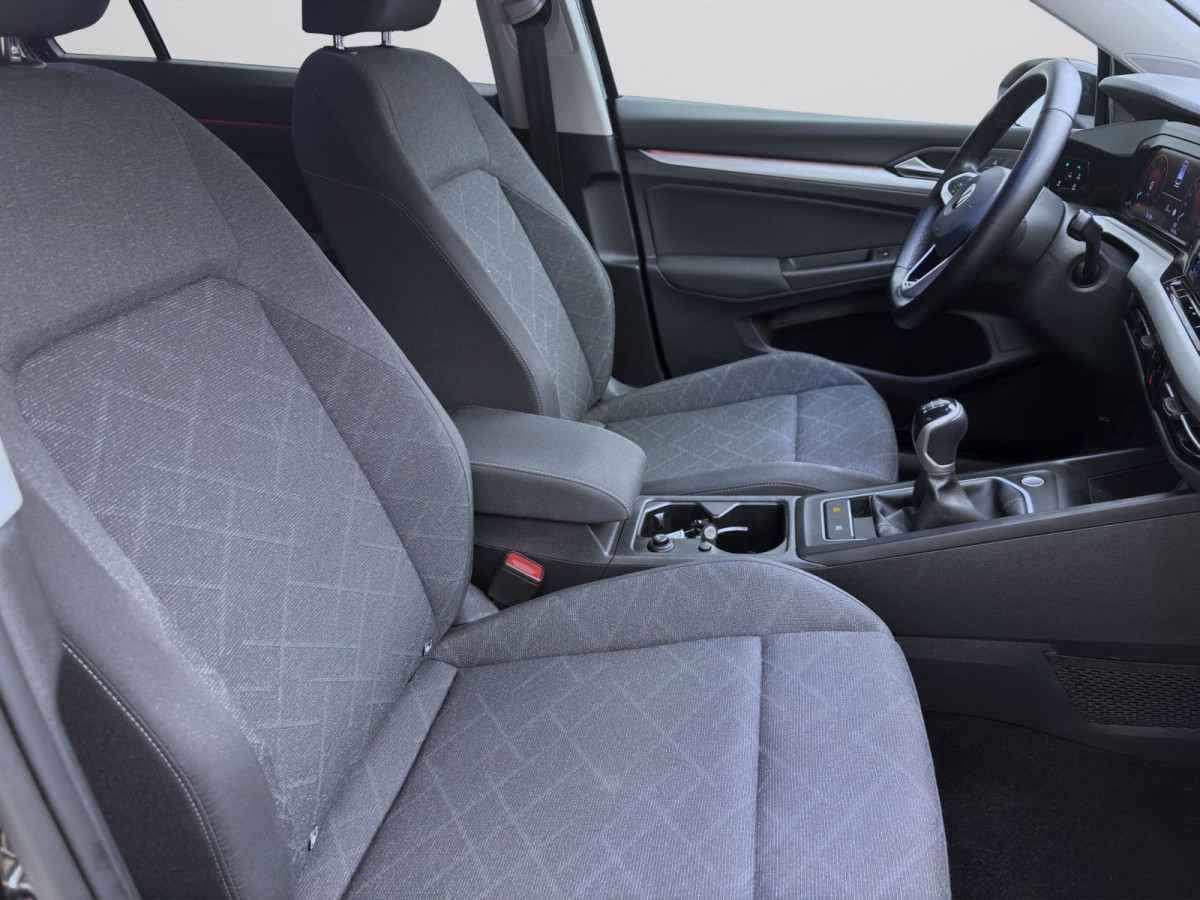 Thumb 16: Volkswagen Golf Variant 2.0 TDI LIFE NAVI LED PDC SITZHZG