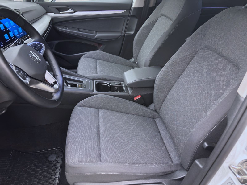 Bild 9: Volkswagen Golf Variant 2.0 TDI DSG LIFE AHK NAVI SITZHZG PDC