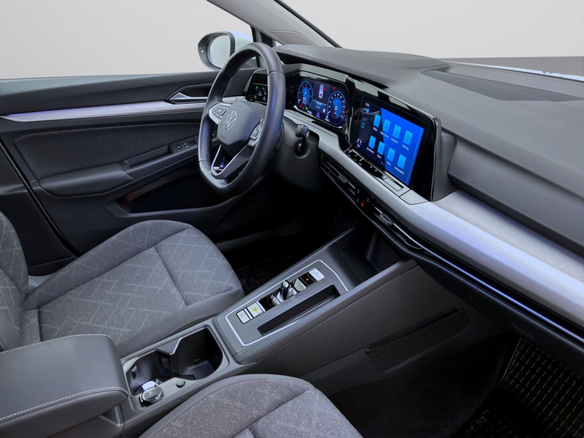 Thumb 17: Volkswagen Golf Variant 2.0 TDI DSG LIFE AHK NAVI SITZHZG PDC