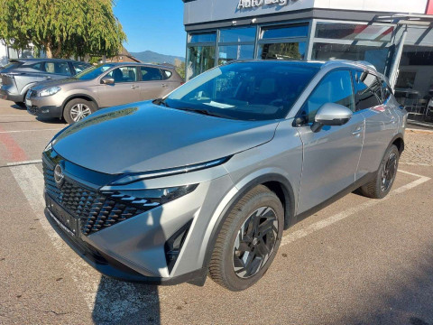 Automodell: Qashqai in der Farbe silber