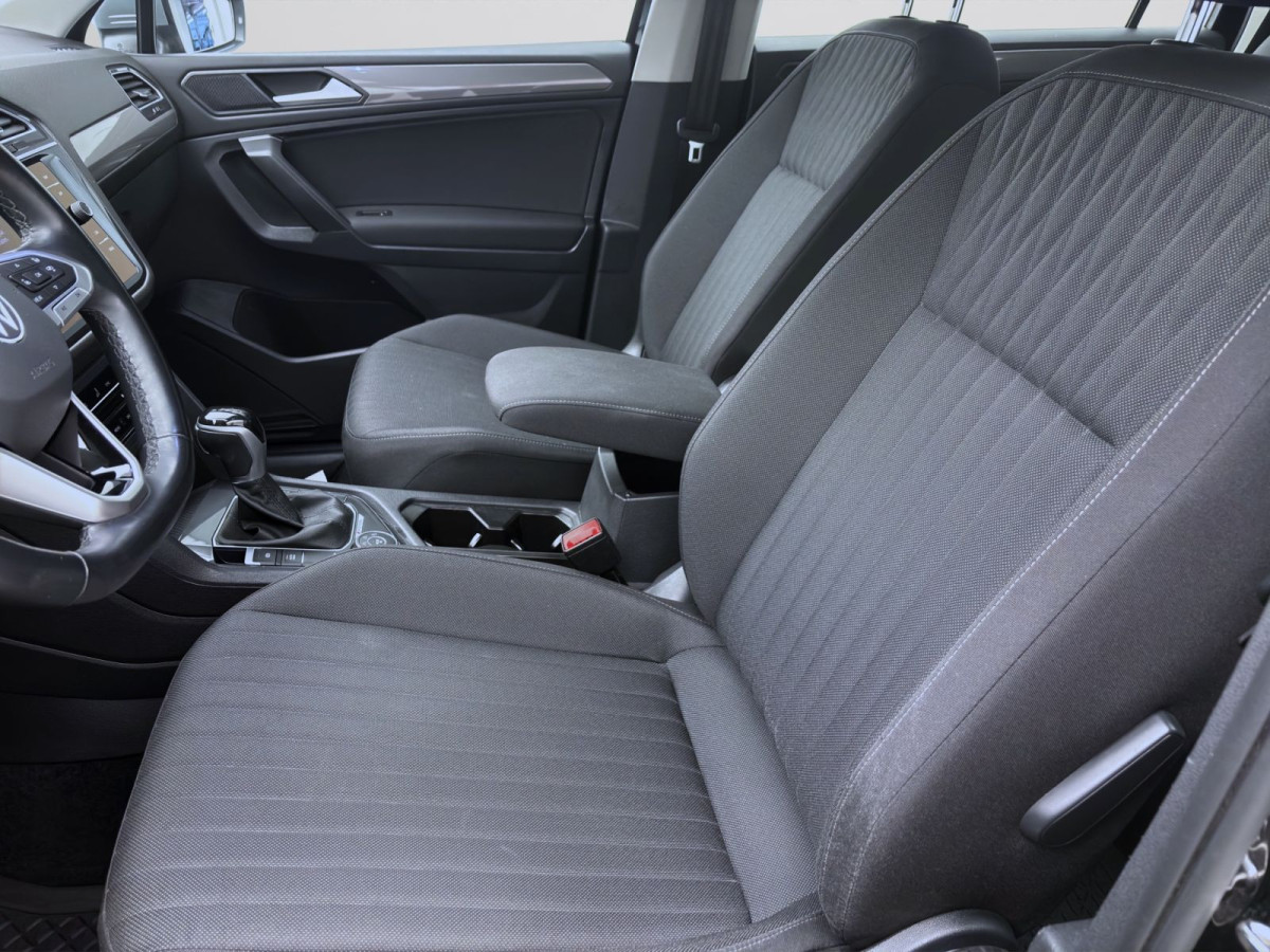 Thumb 9: Volkswagen Tiguan Allspace 2.0 TSI DSG 4M LIFE AHK NAVI SITZHZG LED PDC