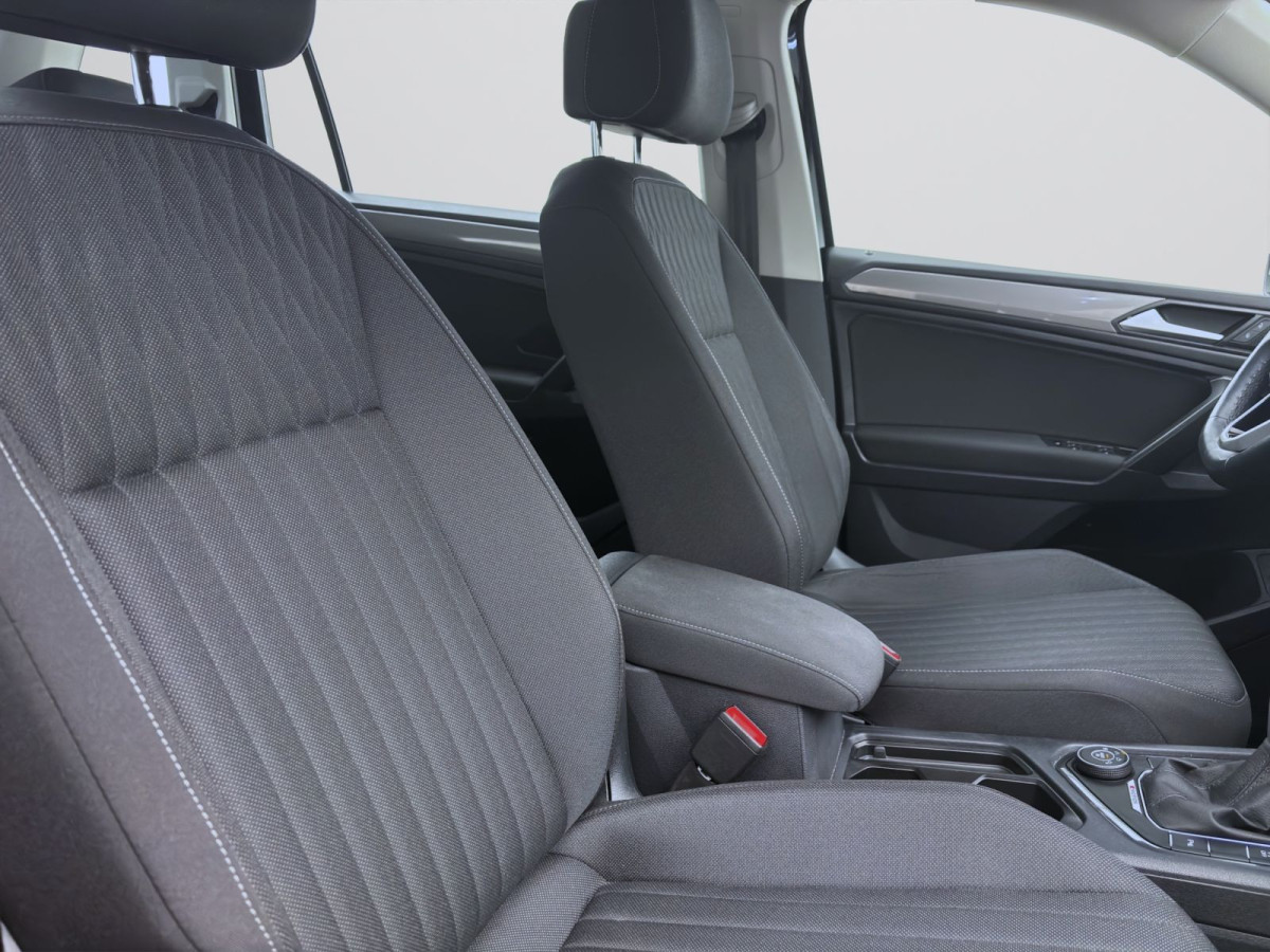 Thumb 16: Volkswagen Tiguan Allspace 2.0 TSI DSG 4M LIFE AHK NAVI SITZHZG LED PDC