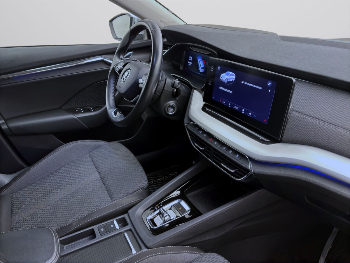 Thumb 17: Škoda Octavia Combi 2.0 TDI DSG STYLE NAVI HuD SITZHZG PDC