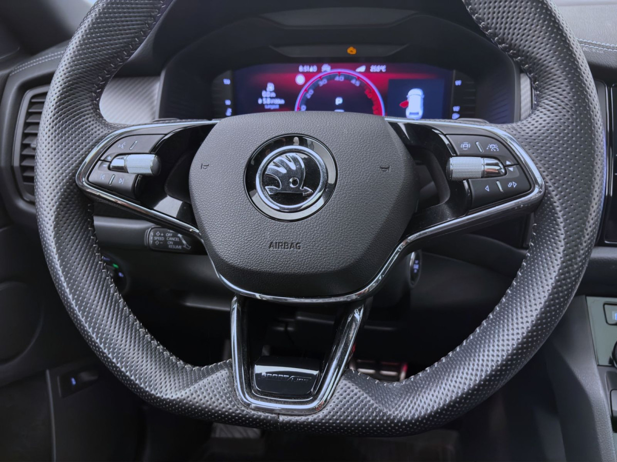 Thumb 11: Škoda Kodiaq 2.0 TDI DSG SPORTLINE STDHZG PANO MATRIX