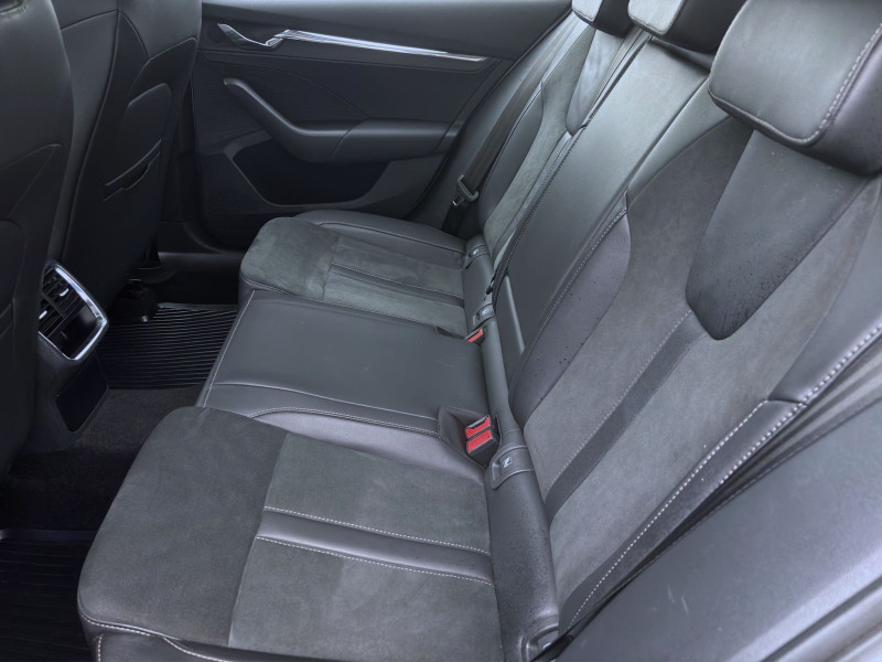 Bild 15: Škoda Octavia Combi 2.0 TDI DSG 4x4 SCOUT PANO MATRIX AHK PDC