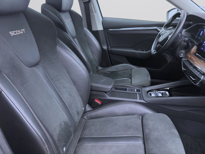 Bild 16: Škoda Octavia Combi 2.0 TDI DSG 4x4 SCOUT PANO MATRIX AHK PDC