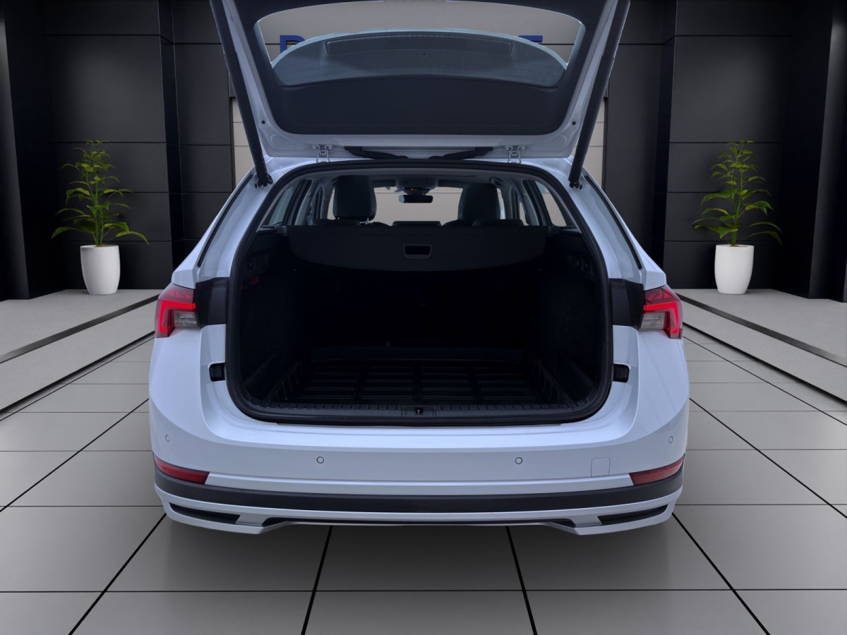 Thumb 4: Škoda Octavia Combi 2.0 TDI DSG 4x4 SCOUT PANO MATRIX AHK PDC