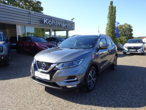 Automodell: Qashqai in der Farbe silber