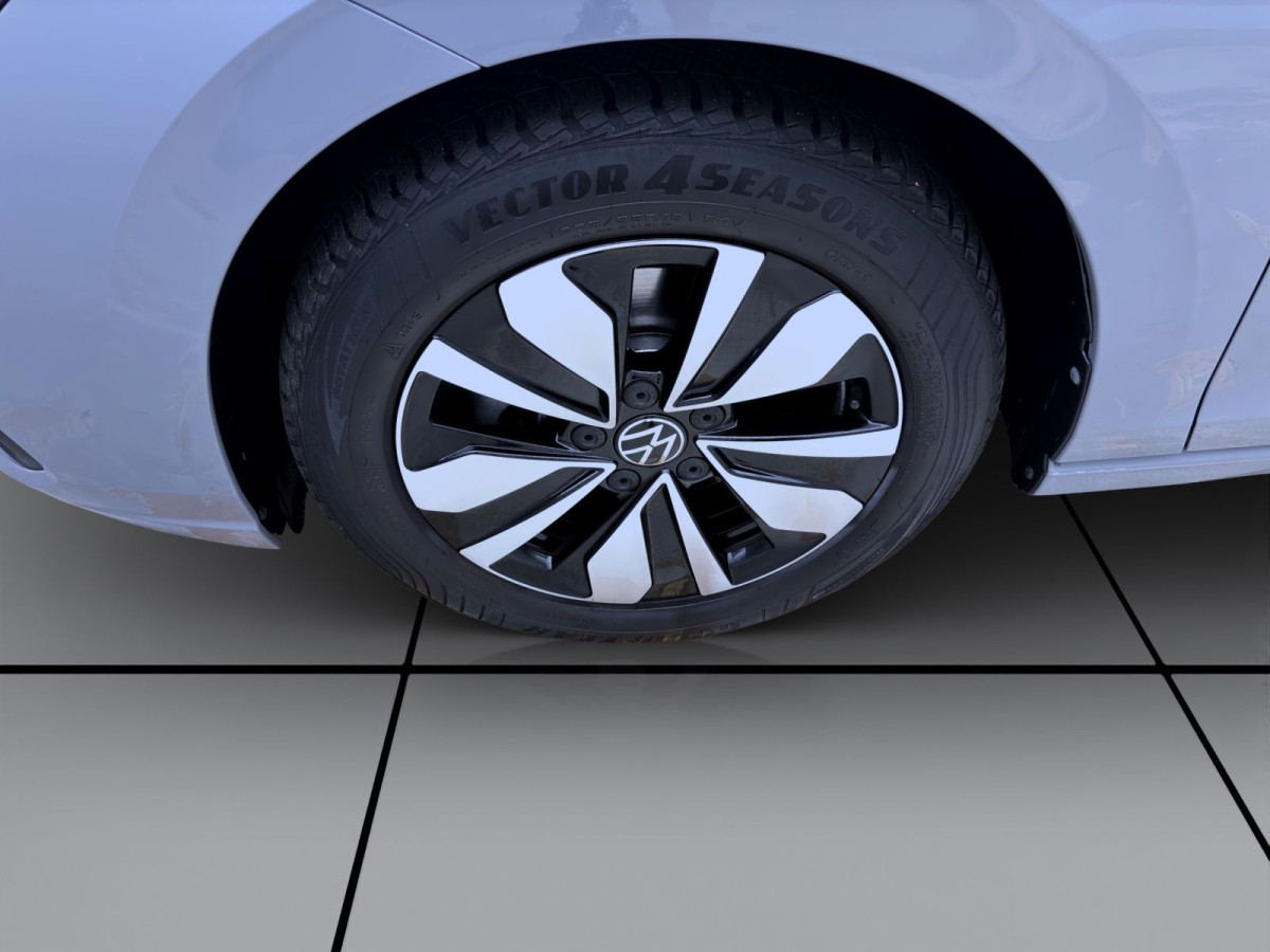 Thumb 8: Volkswagen Golf 2.0 TDI DSG MOVE PANO AHK NAVI KAMERA