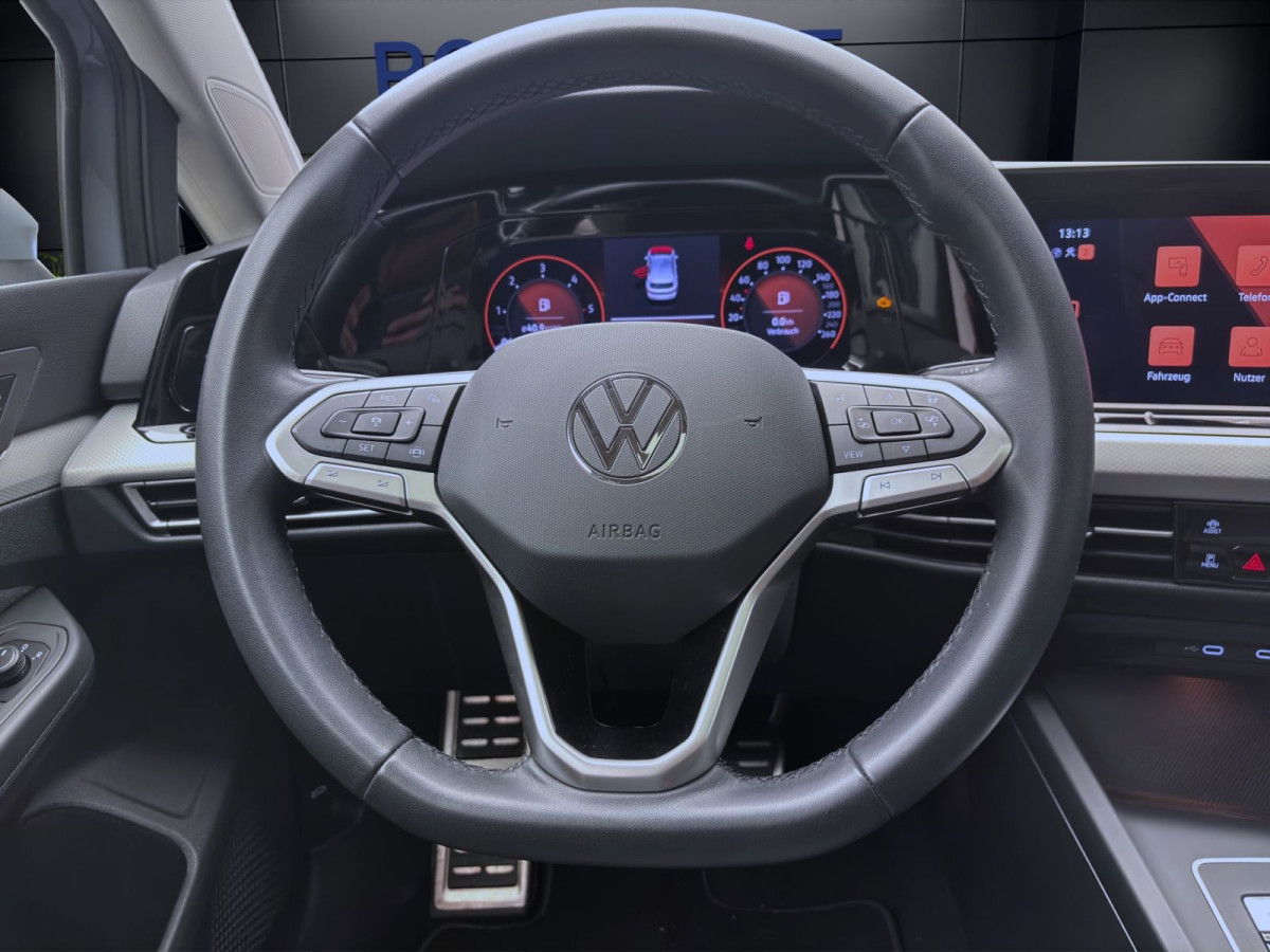 Thumb 11: Volkswagen Golf 2.0 TDI DSG MOVE PANO AHK NAVI KAMERA