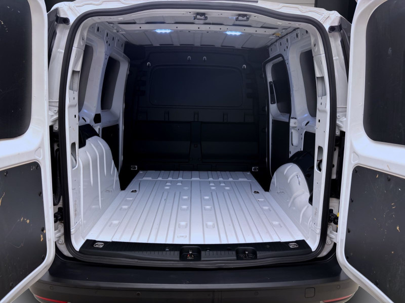 Bild 3: Volkswagen Caddy Cargo 2.0 TDI SITZHZG PDC GRA DAB+