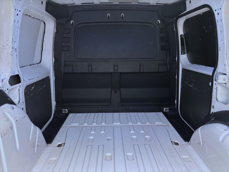 Bild 3: Volkswagen Caddy Cargo 2.0 TDI PDC SITZHZG DAB+