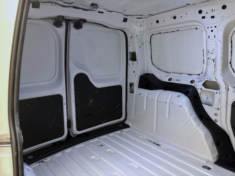 Bild 14: Volkswagen Caddy Cargo 2.0 TDI PDC SITZHZG DAB+