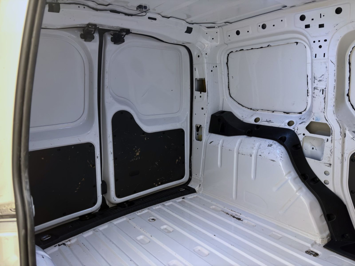 Thumb 14: Volkswagen Caddy Cargo 2.0 TDI PDC SITZHZG DAB+