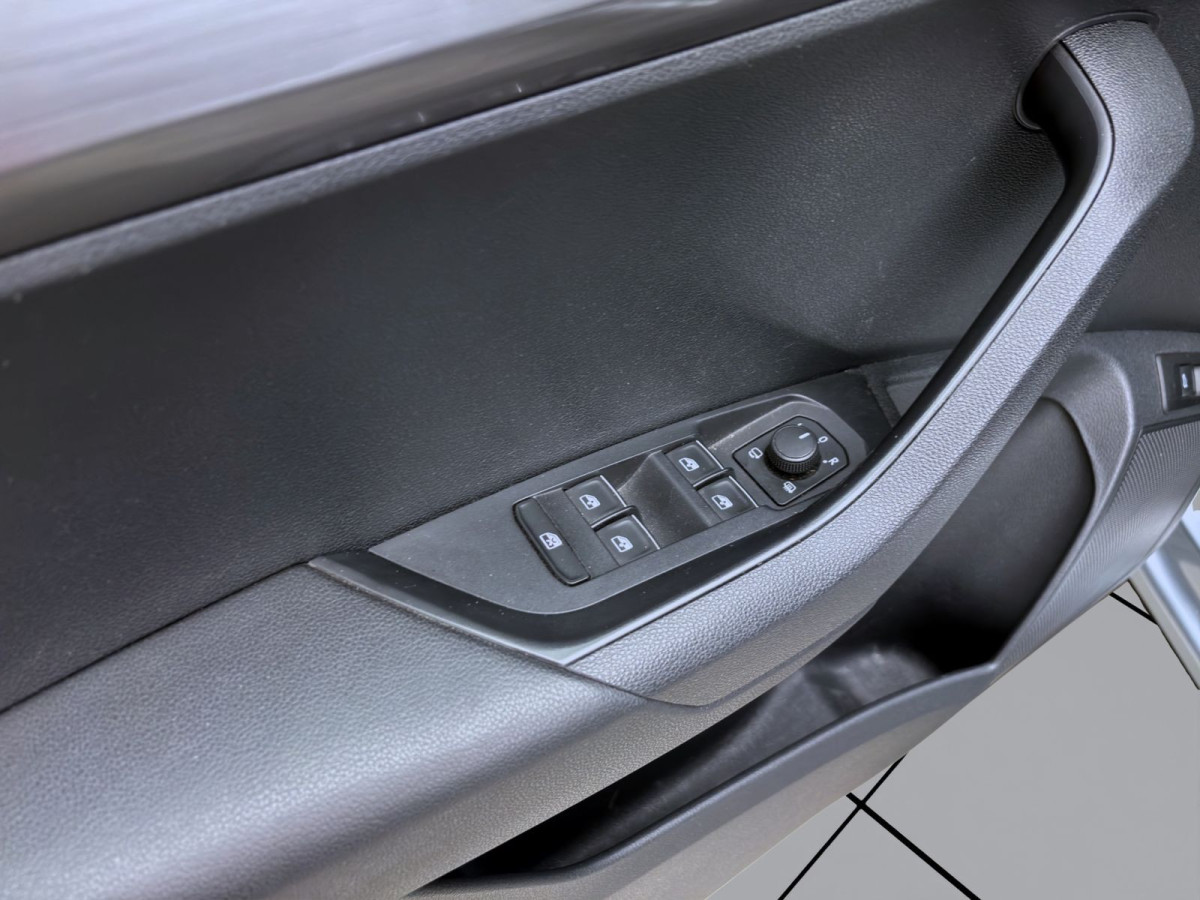 Thumb 9: Škoda Karoq 1.0 TSI STYLE NAVI KAMERA SITZHZG PDC