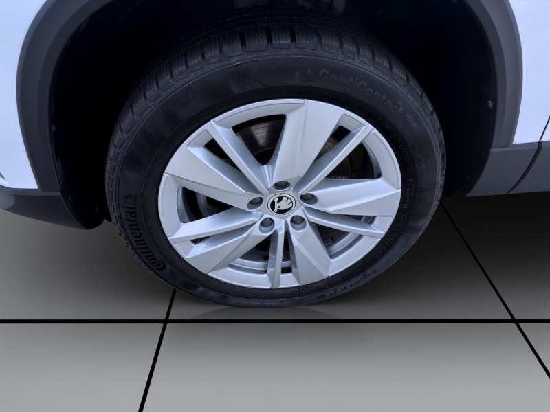 Bild 7: Škoda Karoq 1.5 TSI SELECTION AHK NAVI PDC KLIMA