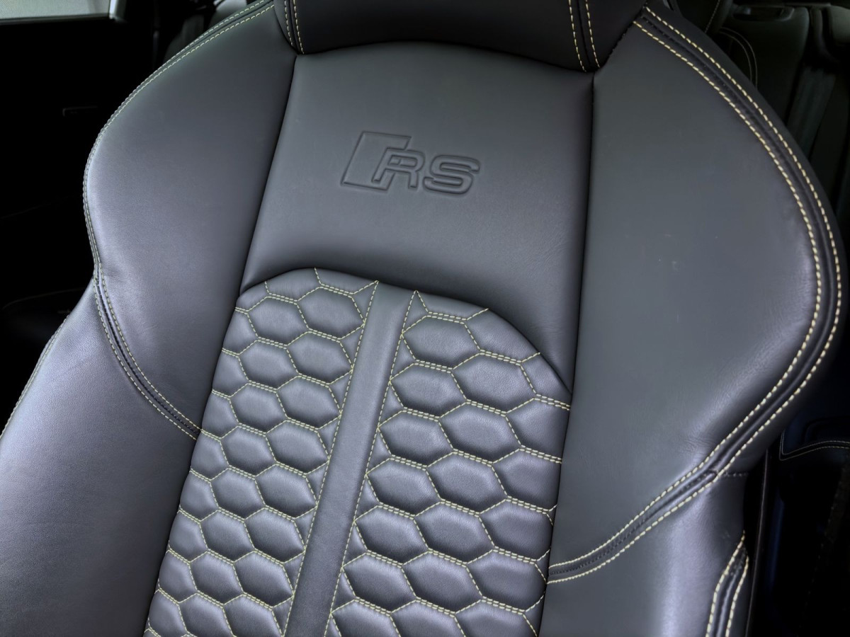 Thumb 19: Audi RS4 Avant Q COMPETITION PLUS PANO B&O NAVI+ AHK