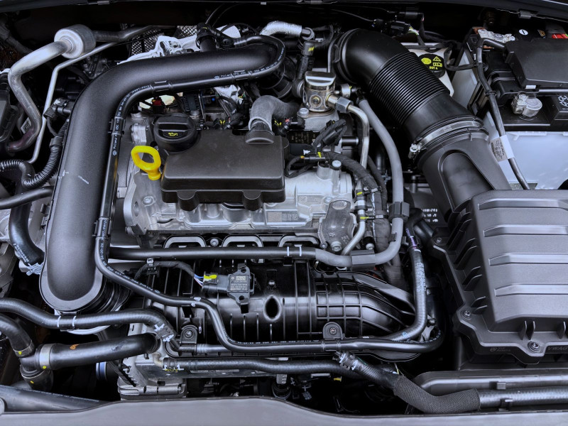Bild 17: Škoda FABIA MONTE CARLO DSG KAM LED PDC WINTER+ SMARTL
