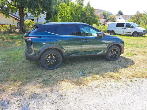 Ansicht 3 - Neuwagen Fahrzeug, Modell Qashqai der Marke Nissan von Verkäufer Autohaus Roland Stern - Zweigniederlassung der Autohaus MKM Huber GmbH