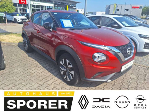 Automodell: Juke in der Farbe rot
