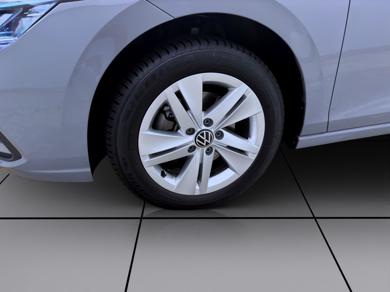 Bild 8: Volkswagen Golf 1.0 eTSI DSG LIFE NAVI KLIMA PDC SHZG