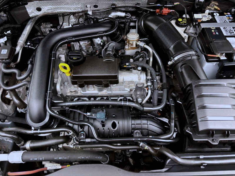 Bild 18: Volkswagen Golf 1.0 eTSI DSG LIFE NAVI KLIMA PDC SHZG