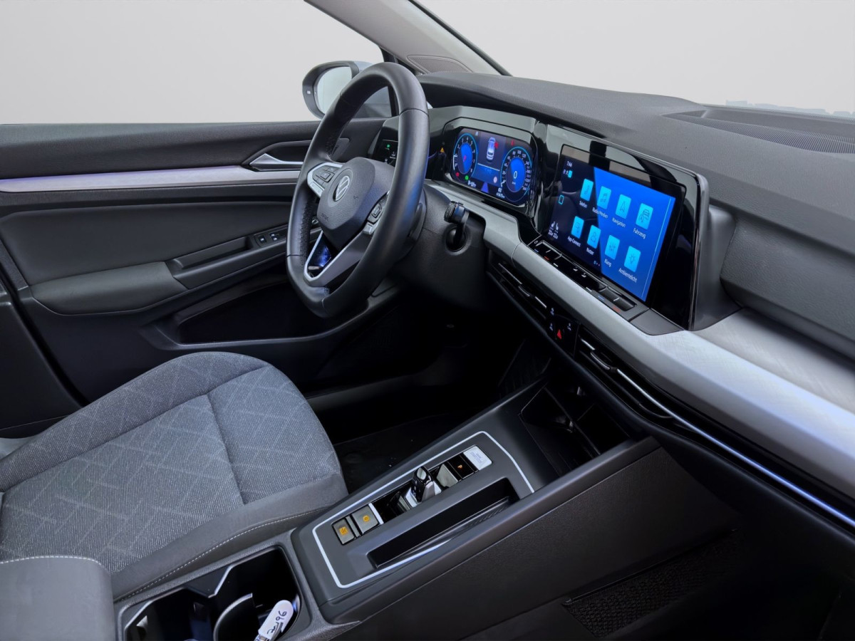 Thumb 17: Volkswagen Golf 1.0 eTSI DSG LIFE NAVI KLIMA PDC SHZG