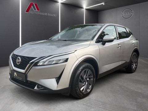 Automodell: Qashqai in der Farbe silber